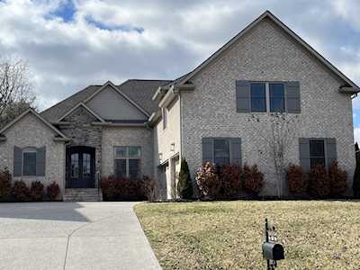 111 N Country Club Dr Hendersonville, TN 37075