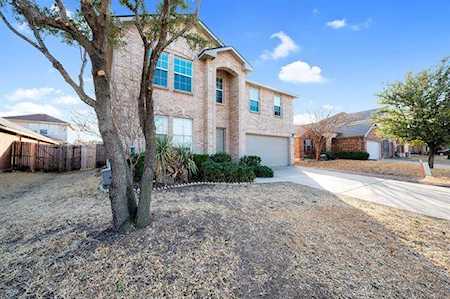 413 Emerald Creek Drive Fort Worth, TX 76131