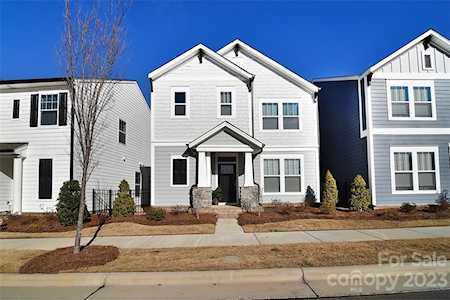 620 Lyndon Station Dr Pineville, NC 28134