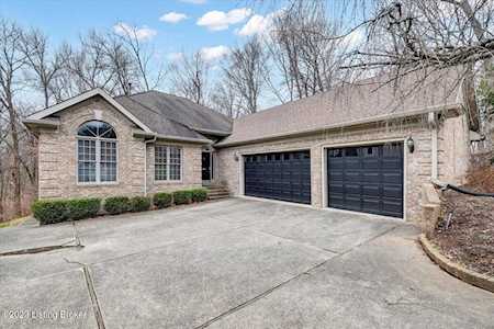 8700 Wooded Trail Ct Louisville, KY 40220