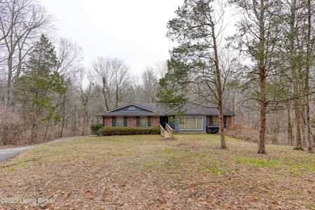 6811 Briar Hill Rd Crestwood, KY 40014