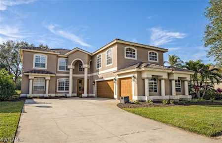 2372 Heritage Greens Dr Naples, FL 34119
