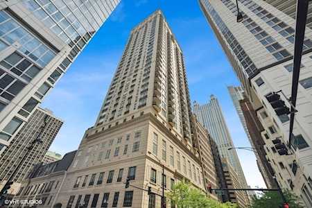 10 E Delaware Place #12E Chicago, IL 60611
