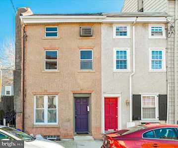 4473 Silverwood St Philadelphia, PA 19127