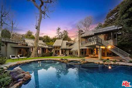 720 Brooktree Rd Pacific Palisades, CA 90272