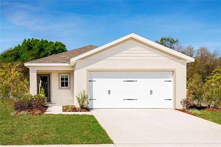 35147 Jomar Ave Zephyrhills, FL 33541