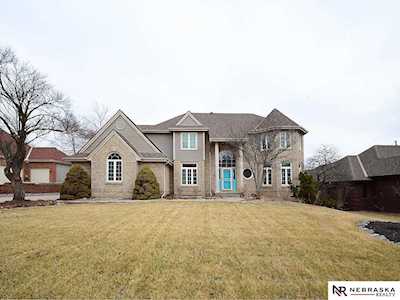 16716 Leavenworth Circle Omaha, NE 68118