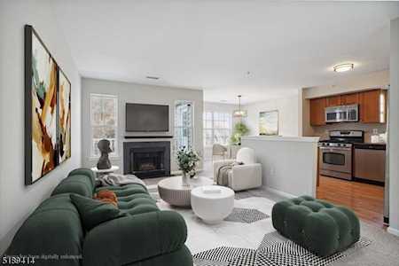 32 Springholm Dr Berkeley Heights Twp., NJ 07922