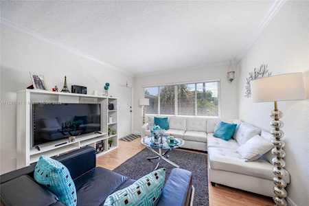 95 Edgewater Dr #201 Coral Gables, FL 33133