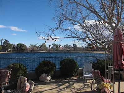 2712 Lakecrest Dr Las Vegas, NV 89128