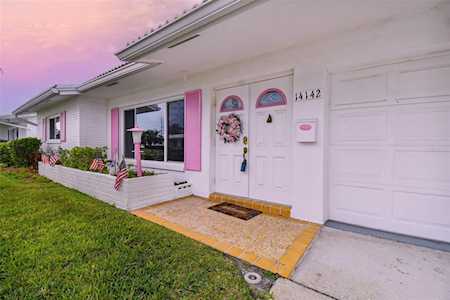 14142 90th Ave Seminole, FL 33776