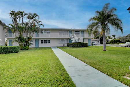 800 Horizons W #203 Boynton Beach, FL 33435