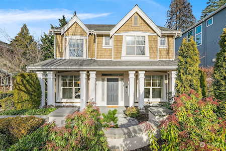 11720 NE 71st St Kirkland, WA 98033