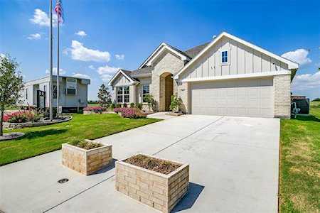 811 Rosebud Trail Ferris, TX 75125