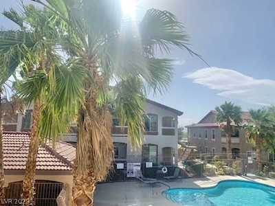 2305 W Horizon Ridge Parkway #2723 Henderson, NV 89052