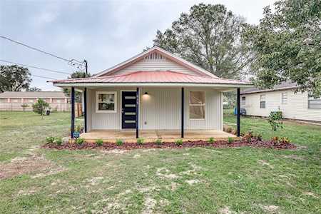 615 Hennessee St Lakeland, FL 33805