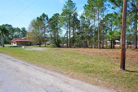 7 Lantana Dr S Indian Lake Estates, FL 33855
