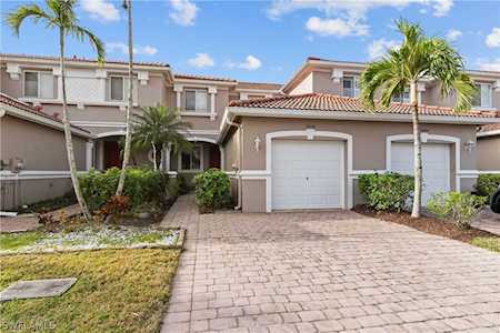 10046 Chiana Circle Fort Myers, FL 33905