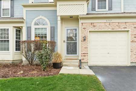 6367 Banburry Rd #6367 Downers Grove, IL 60516