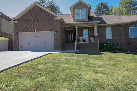 7449 Openview Ln Corryton, TN 37721