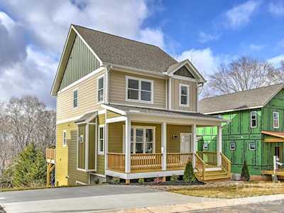 22 Loblolly Ln Asheville, NC 28803