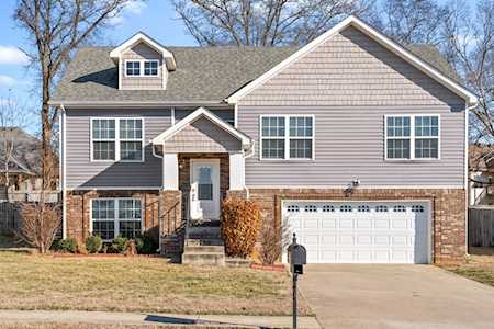 952 Harding Dr Clarksville, TN 37042