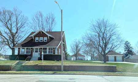 137 W Water St Brillion, City of Brillion, WI 54110