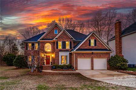 12930 Landing Green Dr Charlotte, NC 28277