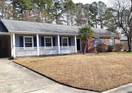 110 Cherrywood Court Jacksonville, NC 28546