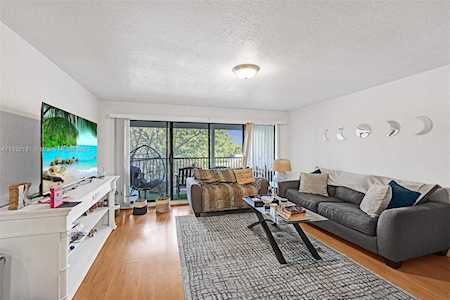 1720 Hammock Blvd #209 Coconut Creek, FL 33063