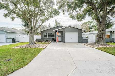 132 NW Madison CIRCLE N St. Petersburg, FL 33702