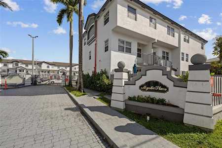 955 NW 82nd Ave #111-C Miami, FL 33126