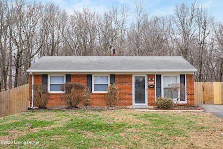 7302 Ronan Dr Louisville, KY 40258