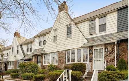 65-51 77th Street Middle Village, NY 11379