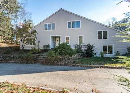 16 Huckleberry Hill Road Lincoln, MA 01773