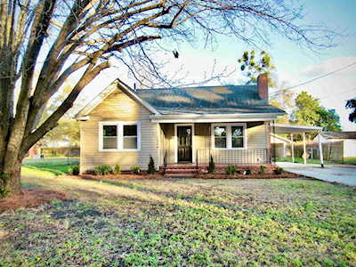 1904 Fulmer St. Conway, SC 29526