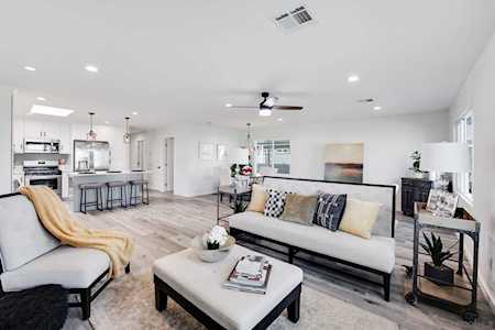 7205 San Luis St Carlsbad, CA 92011