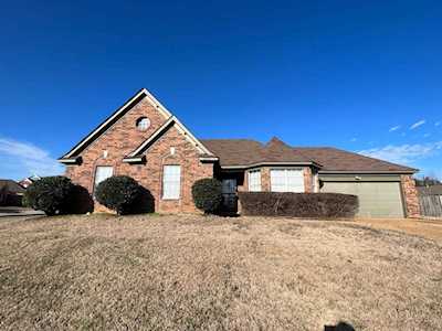 6312 W Hayfield Ln Memphis, TN 38141