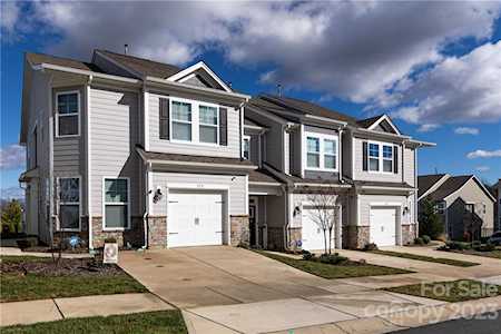 319 Bulrush Rd Lake Wylie, SC 29710