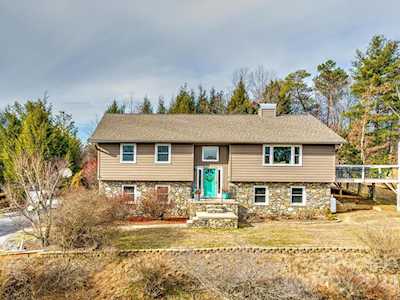 4 Pine Tops Dr Asheville, NC 28804