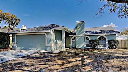 205 Kingshill Ct SE Winter Haven, FL 33884