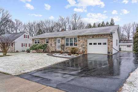 2251 Pinehurst Rd Bethlehem, PA 18018