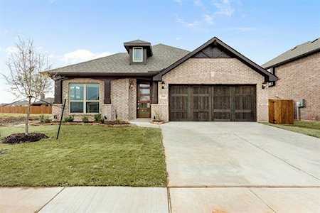 2717 Richard Street Burleson, TX 76028