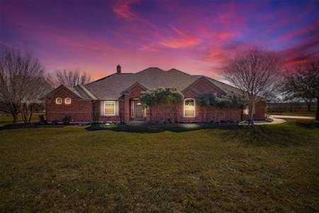 1601 County Road 1021 Burleson, TX 76028