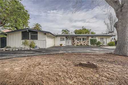 4800 Almidor Ave Woodland Hills, CA 91364
