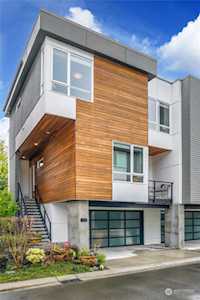 213 4th Ct S Kirkland, WA 98033
