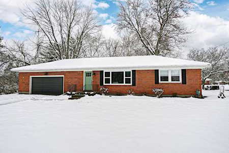 916 Wellington Drive Springfield, OH 45506