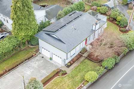 515 S 200th St Des Moines, WA 98198