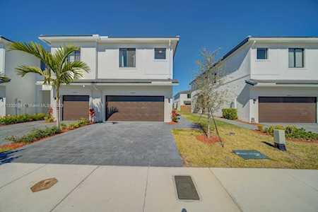 10841 SW 233 Homestead, FL 33032
