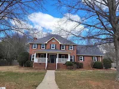 110 Southern Oaks Ln Simpsonville, SC 29681